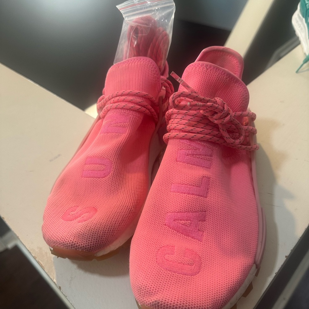 Calm Pink Sneakers